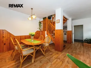 Prodej rodinného domu, Praha - Lipence, V roklích, 160 m2
