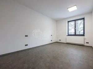 Pronájem bytu 4+kk, Praha - Strašnice, Květnická, 79 m2