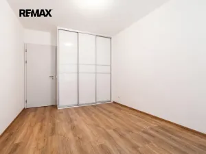 Pronájem bytu 3+kk, Praha - Hostivař, Nurmiho, 63 m2