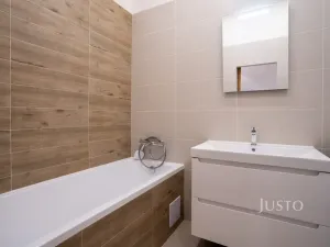 Pronájem bytu 2+kk, Praha, Americká, 46 m2
