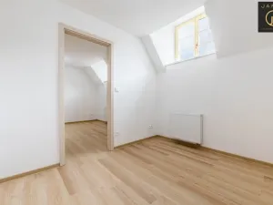 Prodej bytu 2+kk, Jáchymov, náměstí Republiky, 34 m2