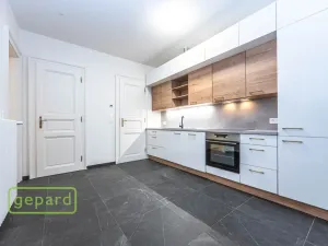 Pronájem bytu 2+1, Praha - Vinohrady, Italská, 58 m2