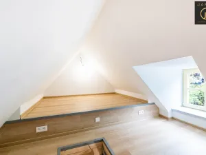 Prodej bytu 2+kk, Jáchymov, náměstí Republiky, 67 m2