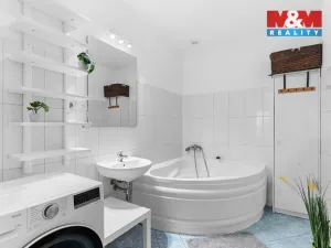 Prodej bytu 3+kk, Milovice - Mladá, Rakouská, 93 m2