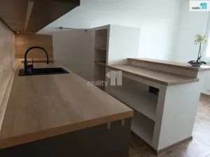 Pronájem bytu 2+kk, Česká Lípa, Hradecká, 40 m2