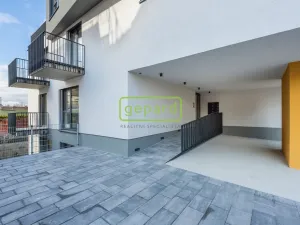 Pronájem bytu 2+kk, Praha, Pakoměřická, 43 m2