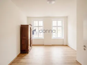 Pronájem bytu 2+kk, Praha, Lublaňská, 45 m2