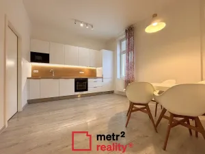 Pronájem bytu 1+kk, Olomouc, Dobrovského, 50 m2