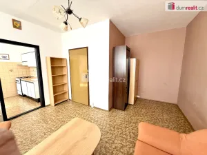 Pronájem bytu 1+1, Uherské Hradiště - Mařatice, Sadová, 38 m2
