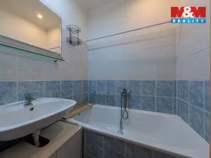 Pronájem bytu 2+1, Karlovy Vary - Drahovice, Vítězná, 60 m2