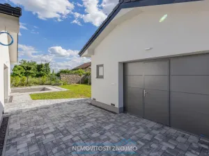 Prodej rodinného domu, Dobšice, Akátová, 217 m2