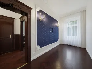 Prodej bytu 3+kk, Karlovy Vary, nábřeží Jana Palacha, 63 m2