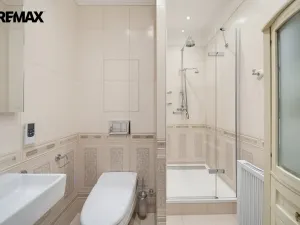 Prodej bytu 3+kk, Karlovy Vary, nábřeží Jana Palacha, 63 m2
