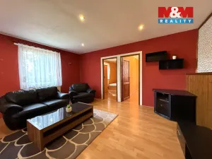 Prodej atypického bytu, Měšice, U školky, 118 m2