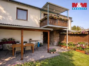 Prodej atypického bytu, Měšice, U školky, 118 m2