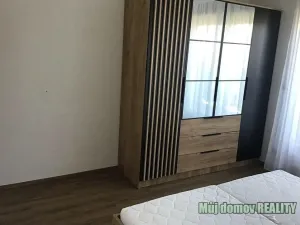 Pronájem bytu 4+1, Praha - Strašnice, 92000 m2