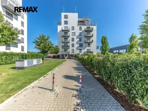 Prodej bytu 1+kk, Praha - Hloubětín, Za černým mostem, 31 m2