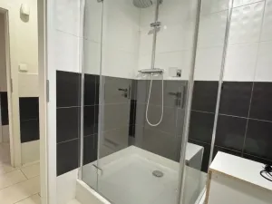 Pronájem obchodního prostoru, Praha - Karlín, Křižíkova, 19 m2