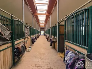 Prodej zemědělského objektu, Úžice, 5128 m2