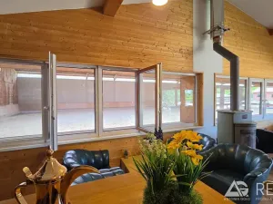 Prodej zemědělského objektu, Úžice, 5128 m2