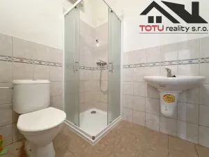 Pronájem obchodního prostoru, Jaroměř, Zdeňka Němečka, 82 m2