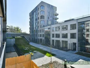 Pronájem apartmánu, Praha - Smíchov, Grafická, 61 m2
