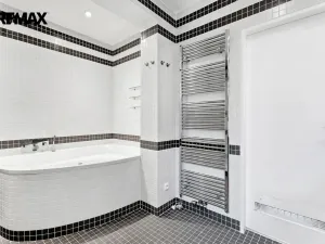 Prodej bytu 4+1, Praha - Libeň, S. K. Neumanna, 115 m2