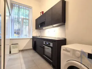 Pronájem bytu 3+1, Praha - Žižkov, Husitská, 76 m2
