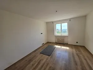 Prodej bytu 3+1, Znojmo, 28. října, 57 m2