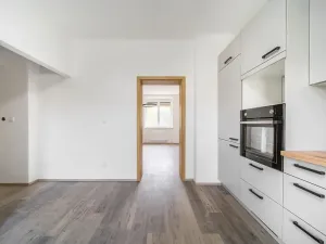 Pronájem bytu 2+1, Brno, Nevrklova, 57 m2