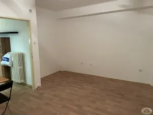 Pronájem bytu 1+kk, Praha, Podolská, 30 m2
