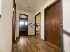 Pronájem rodinného domu, Vlkoš, 200 m2