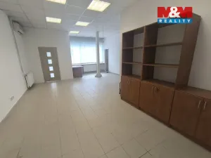 Pronájem obchodního prostoru, Ústí nad Labem - Ústí nad Labem-centrum, Hoření, 140 m2