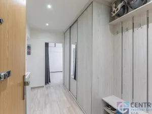 Pronájem bytu 2+1, Praha - Strašnice, Nad vodovodem, 51 m2