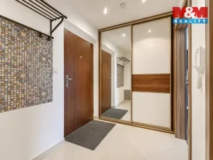 Prodej bytu 2+kk, Praha - Holešovice, V háji, 61 m2