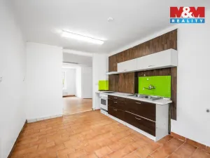 Prodej rodinného domu, Holýšov, náměstí 5. května, 230 m2