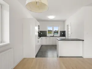 Prodej rodinného domu, Mukařov, K Památníku, 107 m2