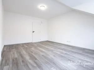 Pronájem bytu 2+1, Praha - Braník, Nad přívozem, 52 m2