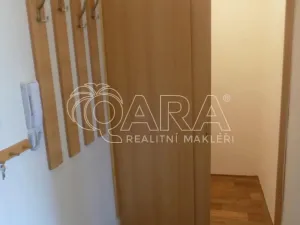 Pronájem bytu 1+1, Pardubice - Studánka, Blahoutova, 35 m2