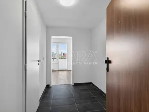 Pronájem bytu 1+kk, Praha - Hostivař, U továren, 31 m2