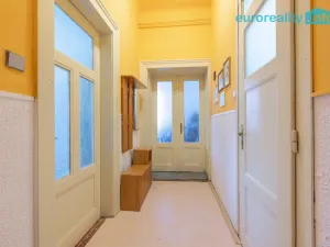 Prodej bytu 2+1, Mariánské Lázně, Hlavní třída, 79 m2