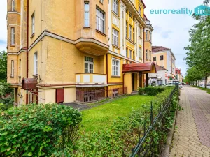 Prodej bytu 2+1, Mariánské Lázně, Hlavní třída, 79 m2