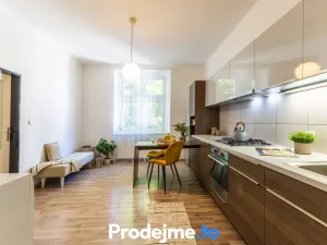 Pronájem bytu 1+1, Praha - Smíchov, Bieblova, 42 m2