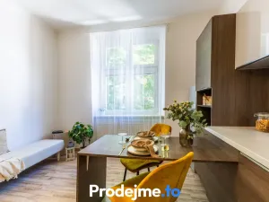 Pronájem bytu 1+1, Praha - Smíchov, Bieblova, 42 m2