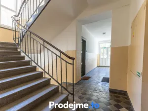 Pronájem bytu 1+1, Praha - Smíchov, Bieblova, 42 m2