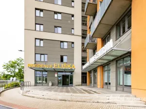 Pronájem bytu 1+kk, Praha, Freyova, 33 m2