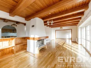 Pronájem vily, Průhonice, Sadová, 350 m2