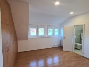 Pronájem vily, Průhonice, Sadová, 350 m2