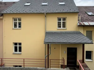 Pronájem bytu 2+kk, Karlovy Vary, Libušina, 66 m2