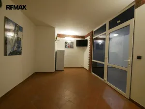 Pronájem kanceláře, Lety, Pražská, 16 m2